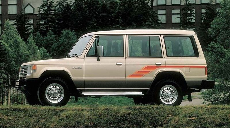 STOCKHOLM STRIPE KIT : MITSUBISHI PAJERO (GEN-1)