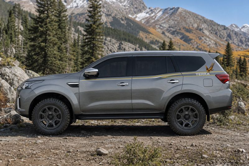 GOLDEN EAGLE BODY STRIPE DECAL KIT : NISSAN TERRA