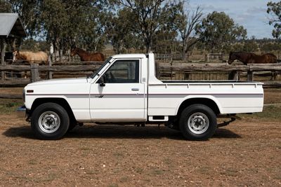 BOURKE BODY STRIPES KIT : 1980-1989 MQ/MK/160 NISSAN PATROL UTE/PICKUP