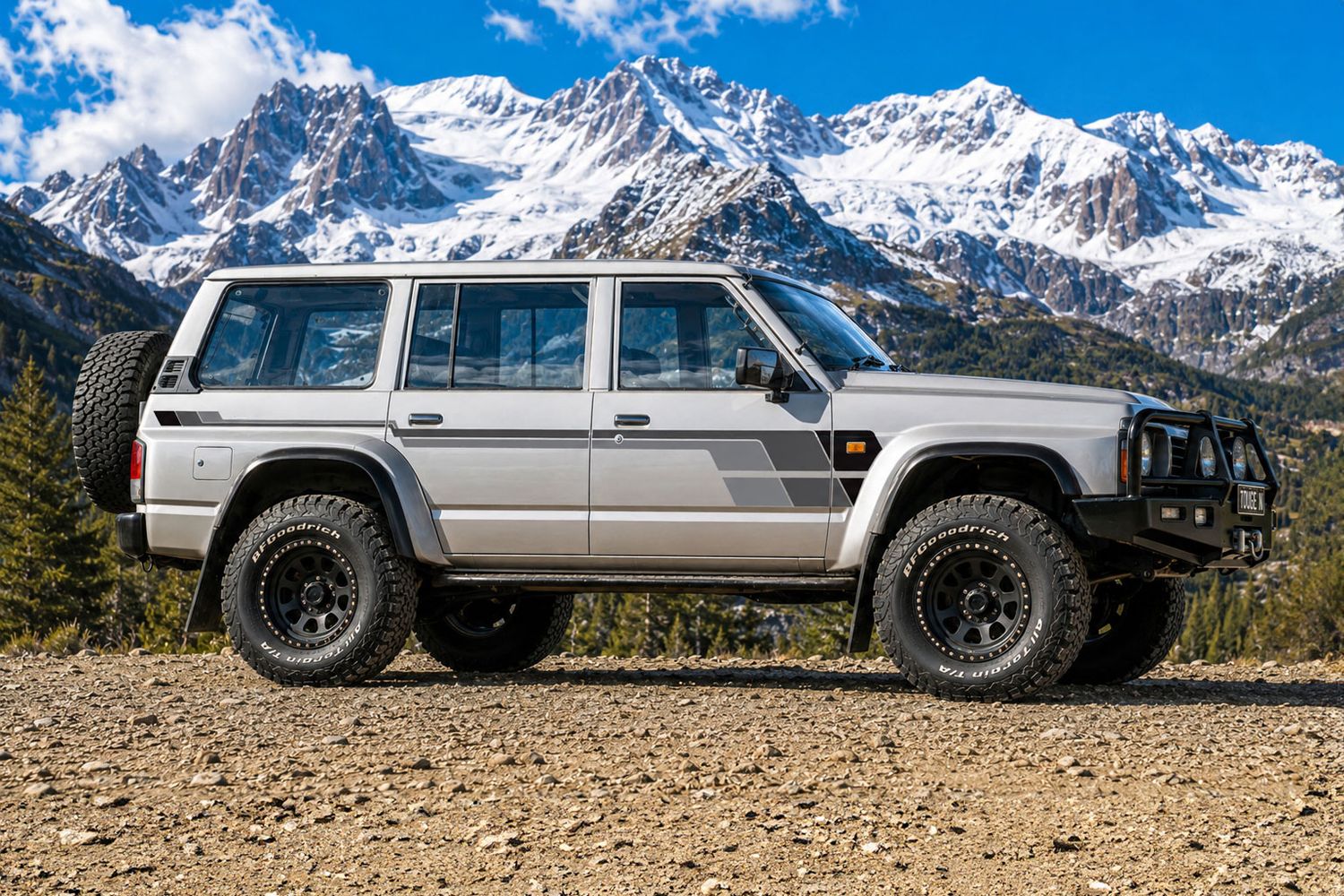 OMAN TYPE-3 BODY STRIPES KIT : GQ/Y60 NISSAN PATROL/SAFARI (WAGON)