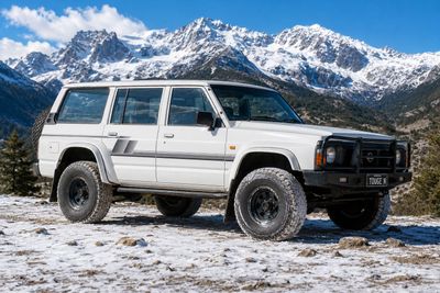 THREDBO BODY STRIPES KIT : 1987-1997 GQ/Y60 NISSAN PATROL (WAGON)
