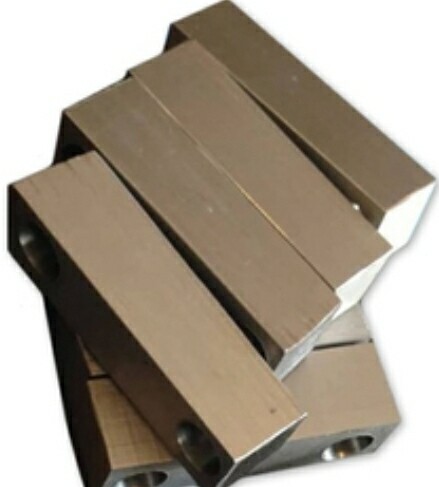 3 1/2&quot; x 1″ thick titanium bar.