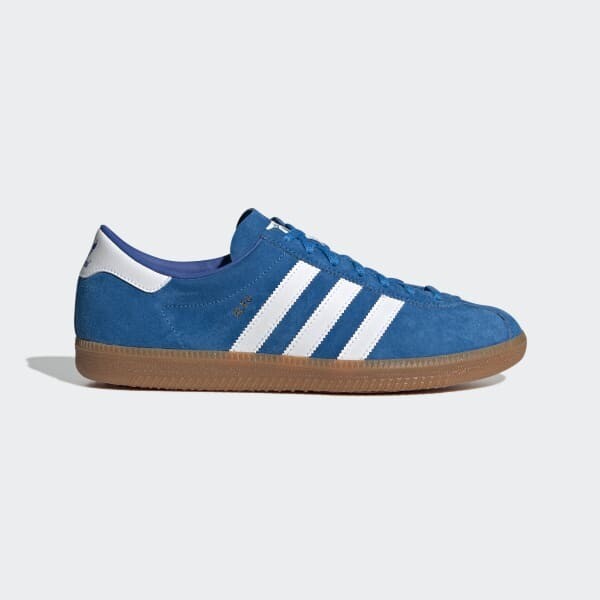 BESPOKE Rochdale custom adidas Bleu