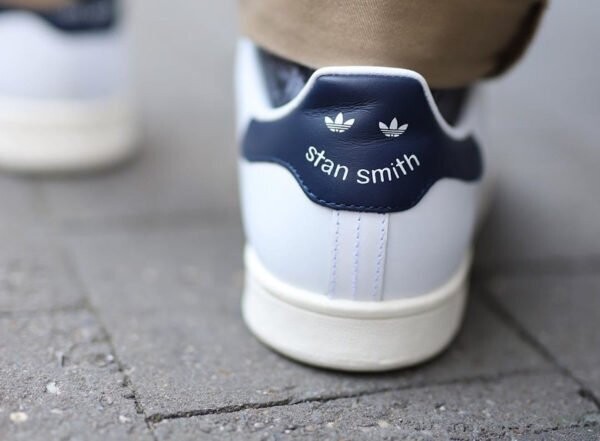 adidas Originals Stan Smith - White / Navy - Size 8