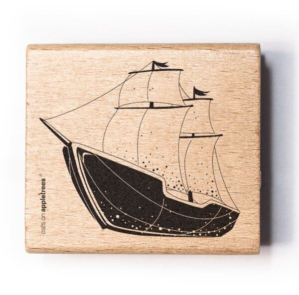 Cats on appletrees - Barco pirata