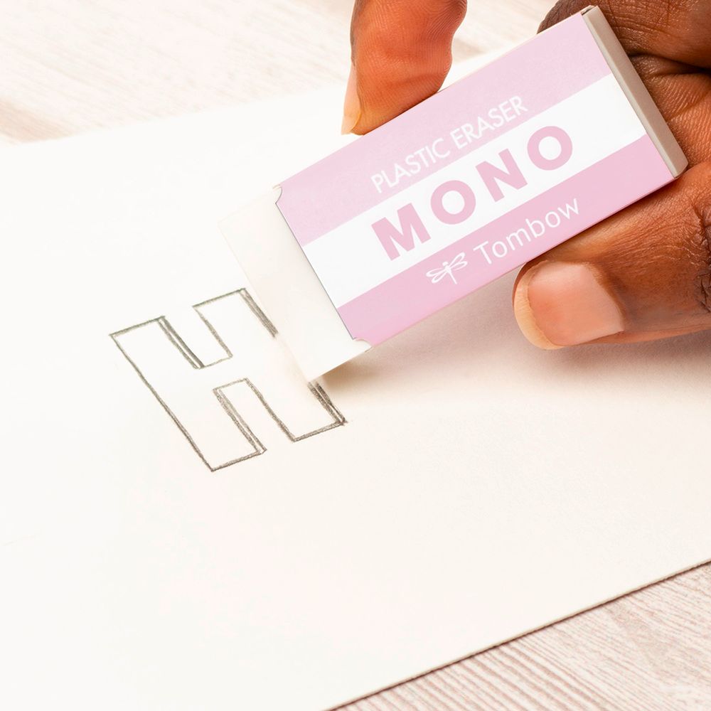Tombow-Portaminas MONO Graph 0,5mm. Con goma color  Cream Yellow.