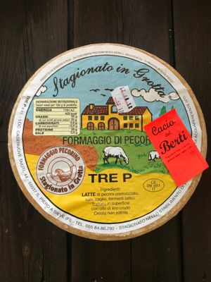 PECORINO STAGIONATO DI GROTTA 2,5KG CIRCA TRE P