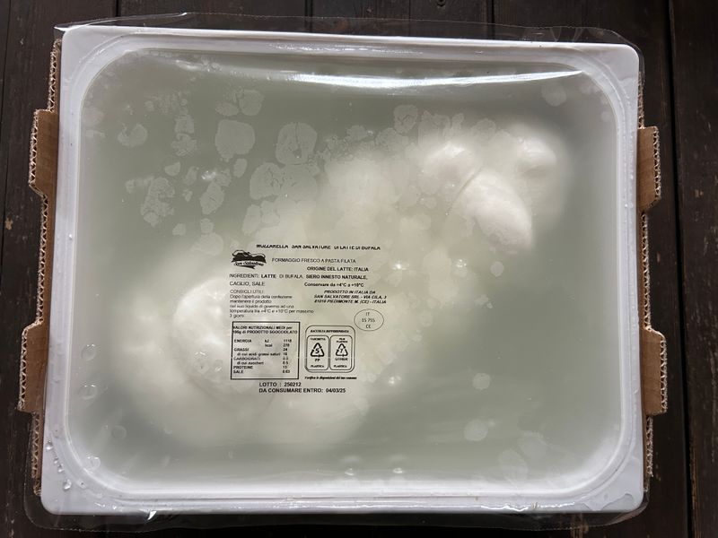 TRECCIONE DI BUFALA CAMPANA DOP BIANCO O AFFUMICATO SAN SALVATORE