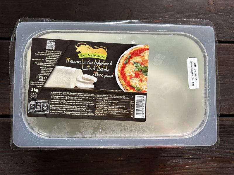 FILONE DI BUFALA CAMPANA DOP VASCA DA 1 KG SAN SALVATORE