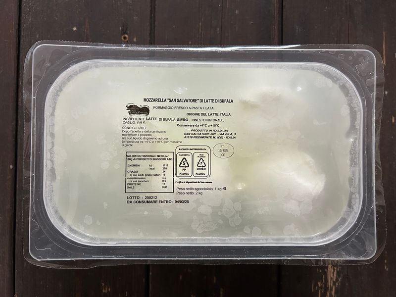 BUFALA CAMPANA DOP SFUSA IN ACQUA VASCA DA 1 KG SAN SALVATORE