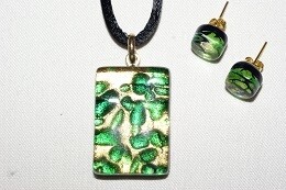 Set POA pendant 2x3cm / Earrings gold-emerald green