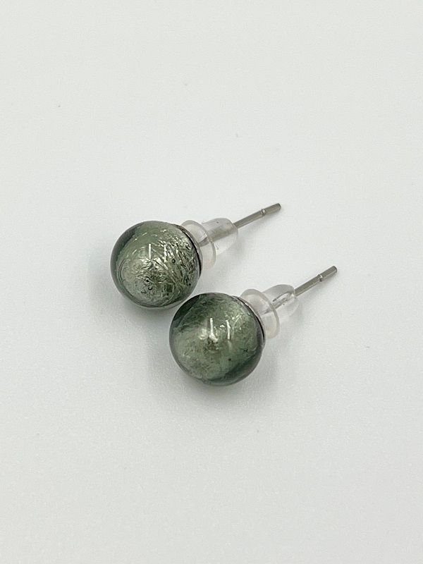 Stud earrings Murano ball 8mm