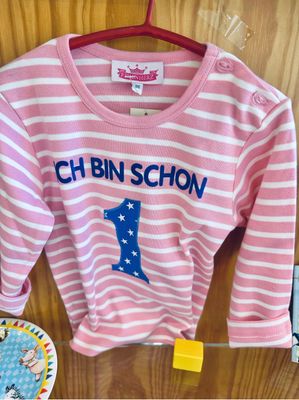 Ich bin schon…  1  in rosa oder hellblau