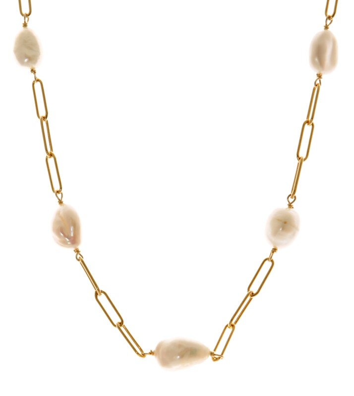 LARGE PAPER CLIP AND PEARL CHOKER