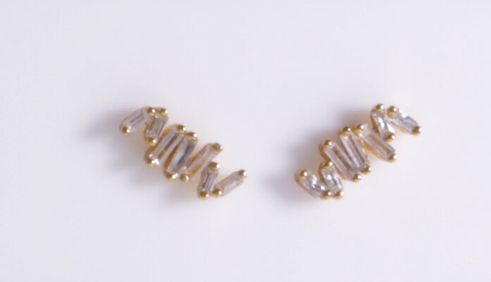BAGUETTE STUDS