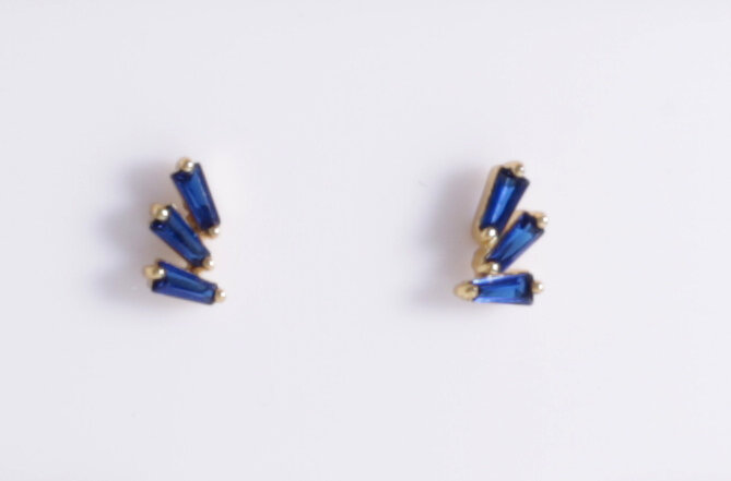 BLUE BAGUETTE STUDS