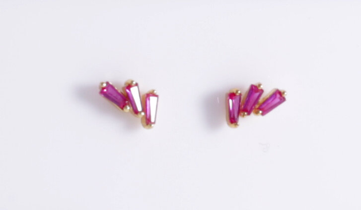 PINK BAGUETTE STUDS