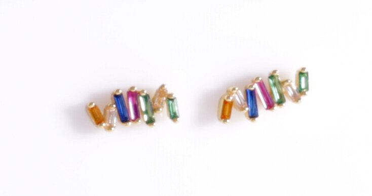RAINBOWN BAGUETTE STUDS