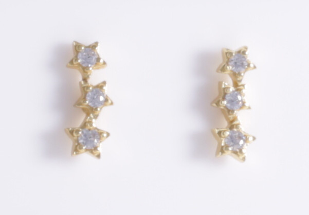 TRIPLE STONE STAR STUDS