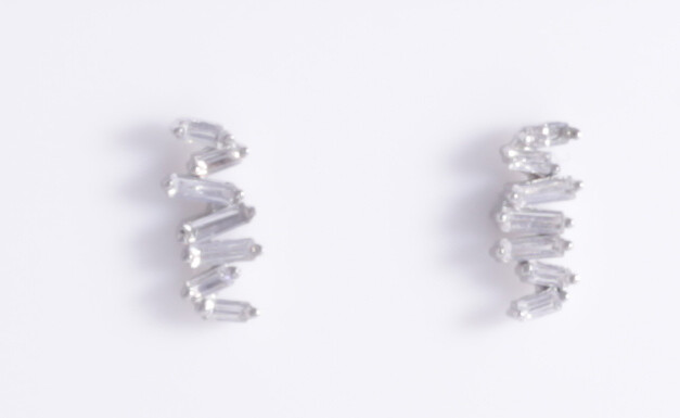 BAGUETTE STUDS