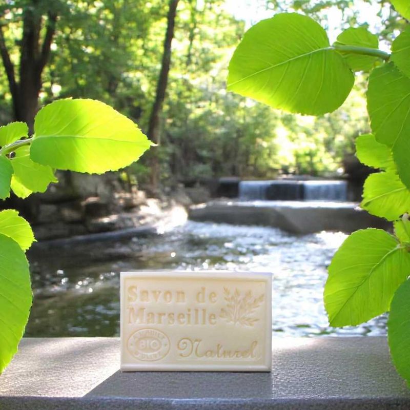 Marseille-saippua Naturel 125 g Marseille-saippua Naturel / hajusteeton 125 g