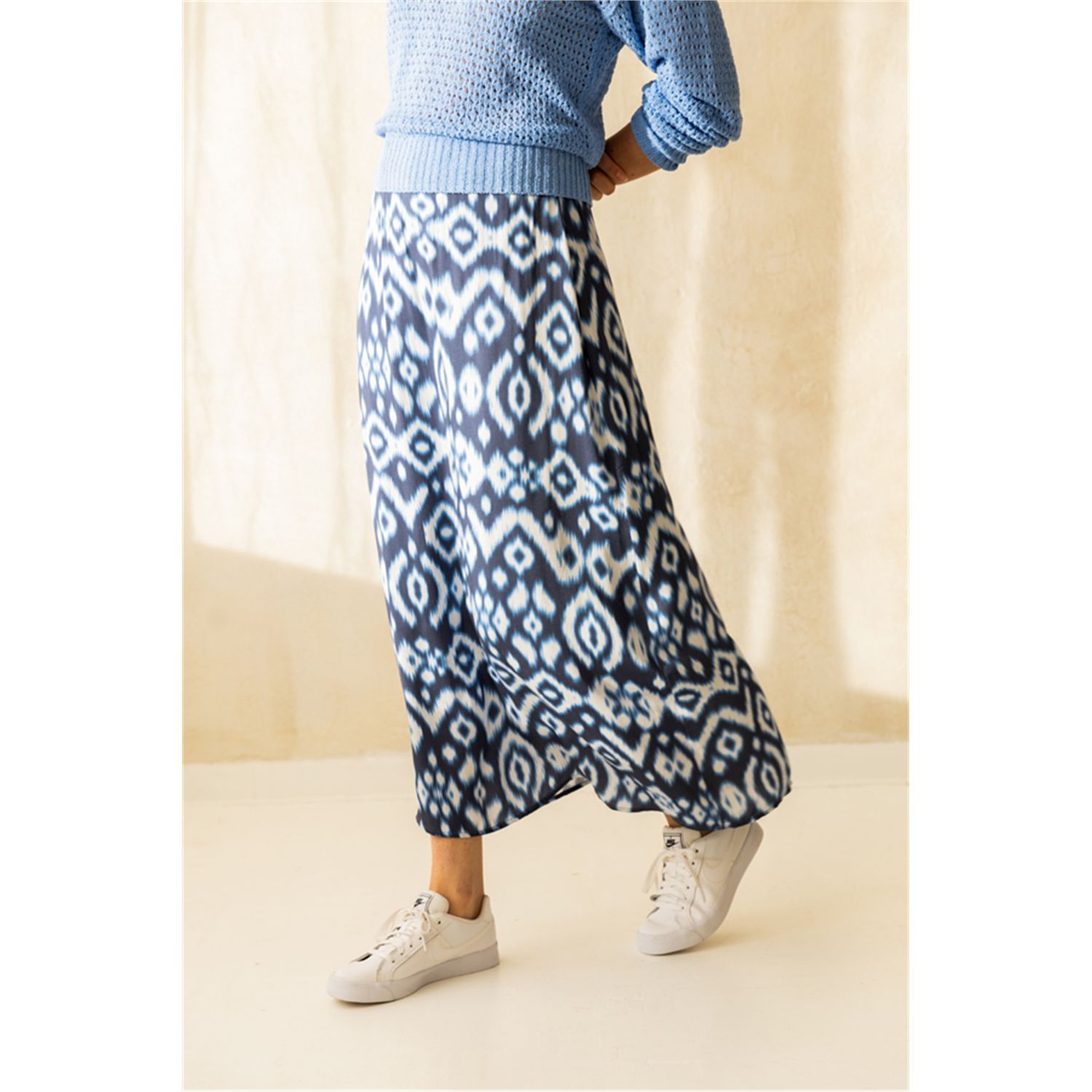 Another Woman rok ikat