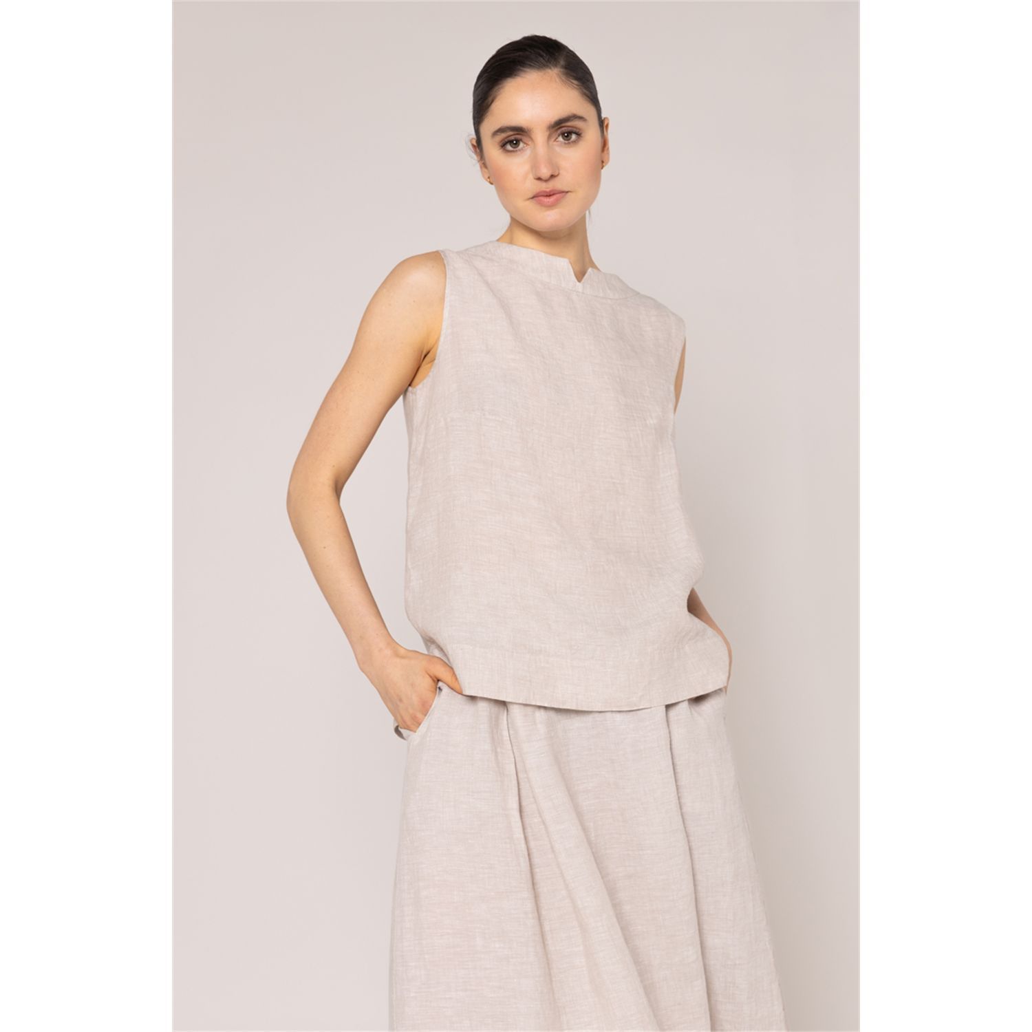 Another Woman mouwloze top linnen