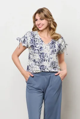 &amp;Co Woman shirt snake