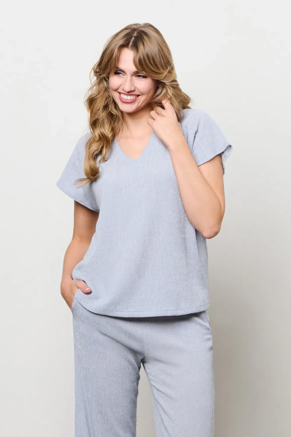 &amp;Co Woman shirt crinkle