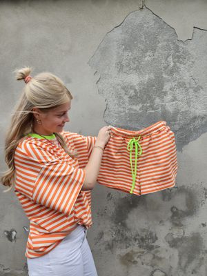 Aline - streep short - oranje