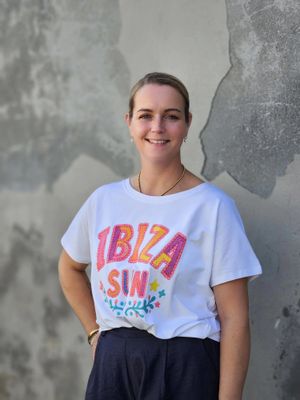 Aline - Ibiza sun tee wit