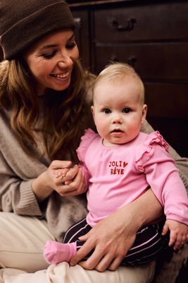 Z8 newborn Juno - Pink frosting