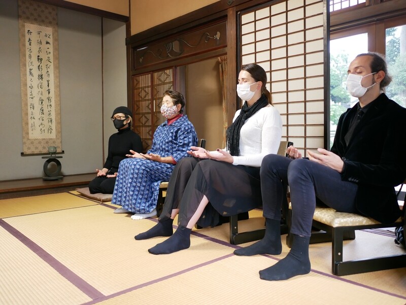 グループ セラピー at 禅寺 ＜90min＞【3人以上】