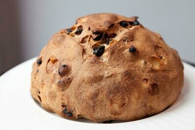 Pandolce genovese tipo &quot;alto&quot; lievitato