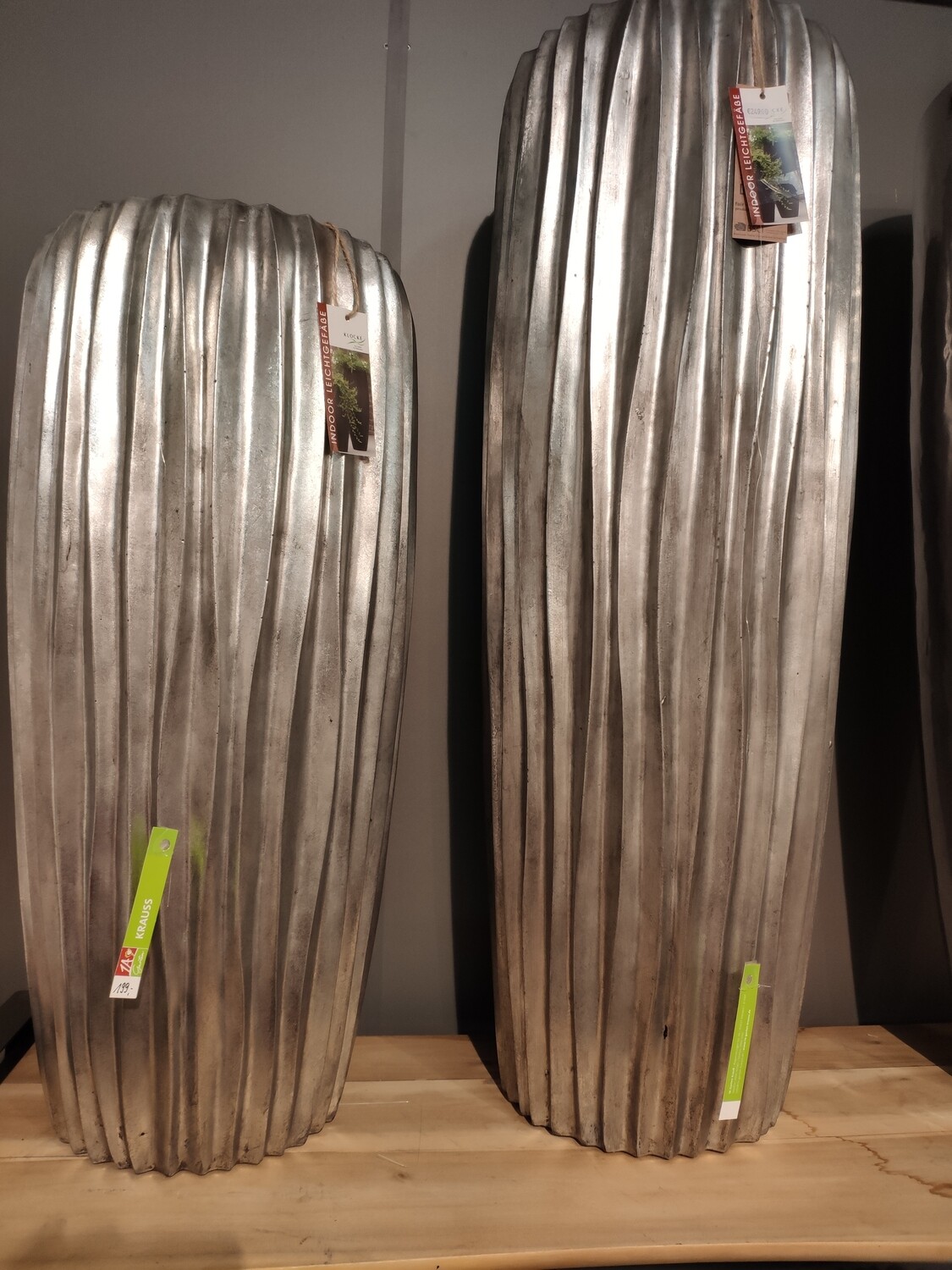 Polystone Gefäß silber geriffelt