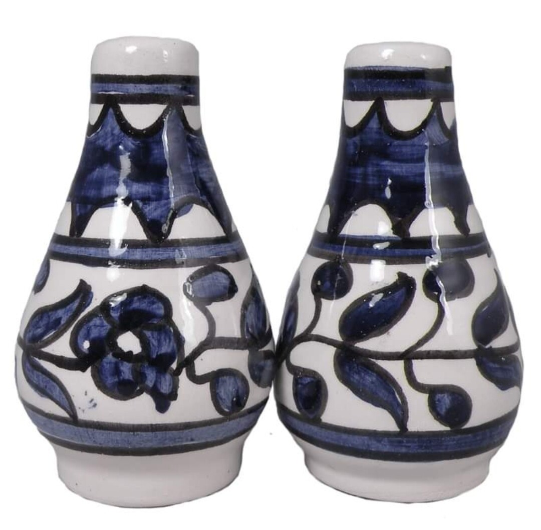 Set of Salt and Pepper shaker (blue & white)