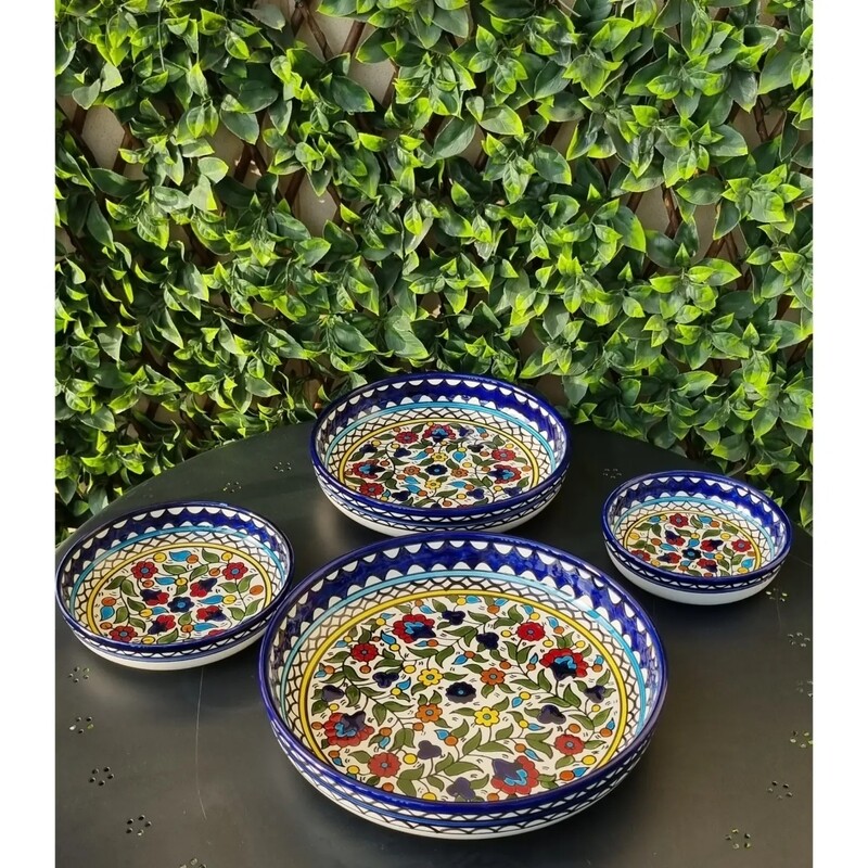 Set of 4 serving bowls