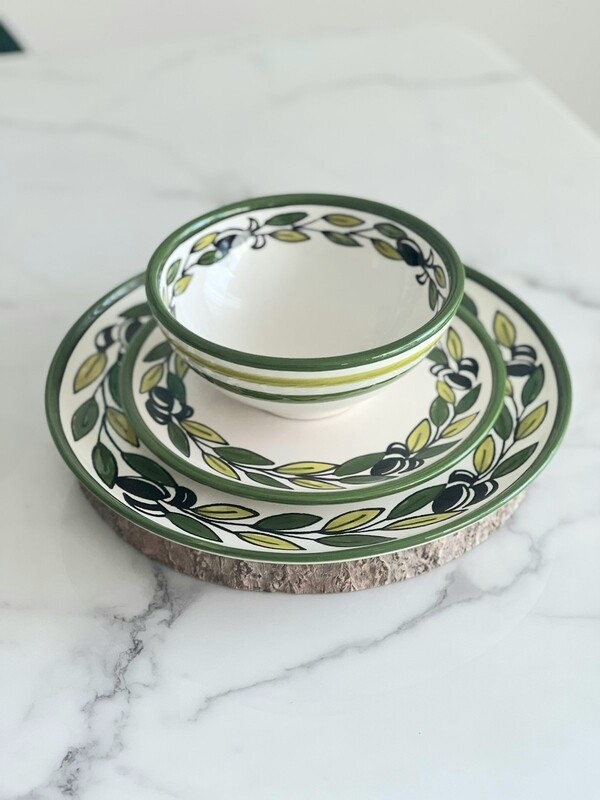 Olive Painted Dinner Set 18 pcs