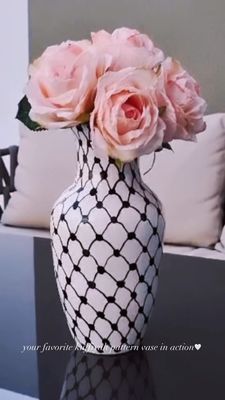 Kuffiya Vase