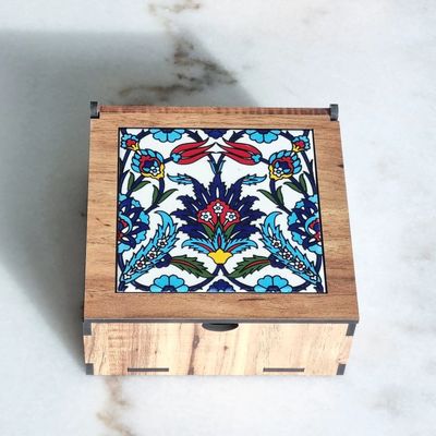 Wooden box