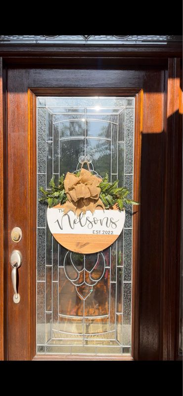 Round Wood Door-Hanger