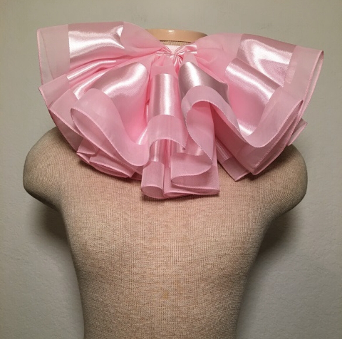 Pink Fluffy Scarf (Size Average) Neck Size 14.5-16 in