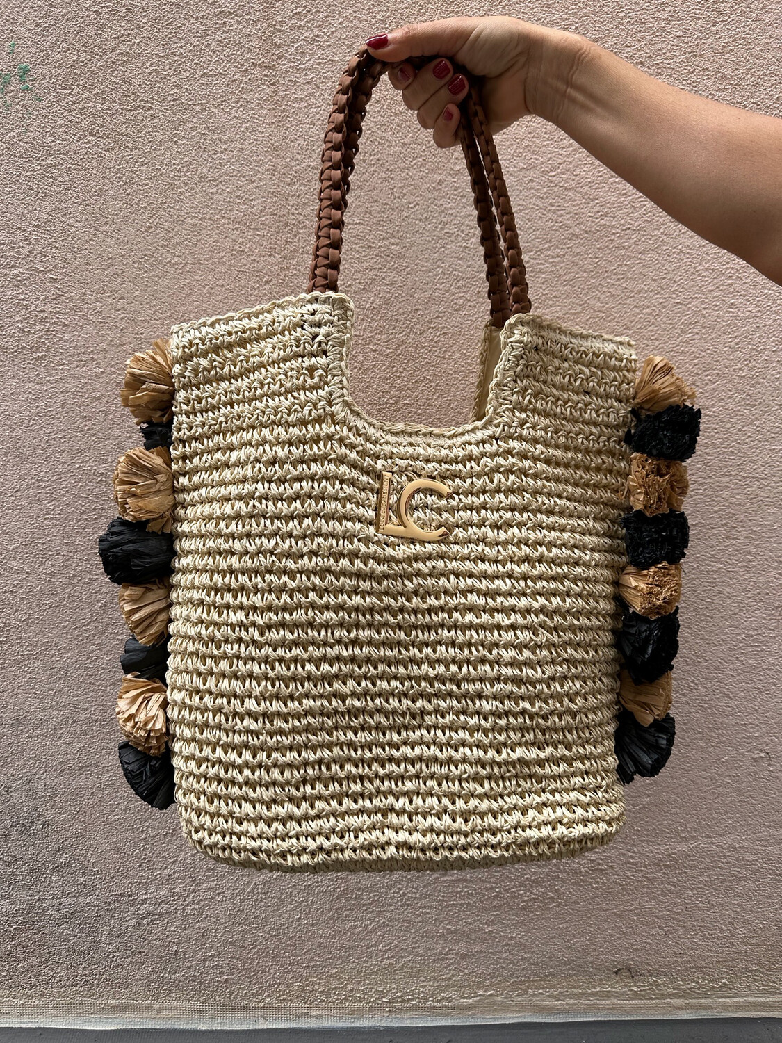 LOLACASADEMUNT Borsa