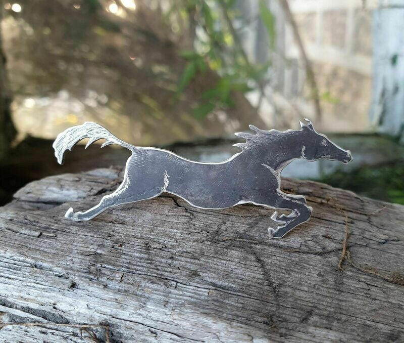 Br28 Jumping Horse brooch pin