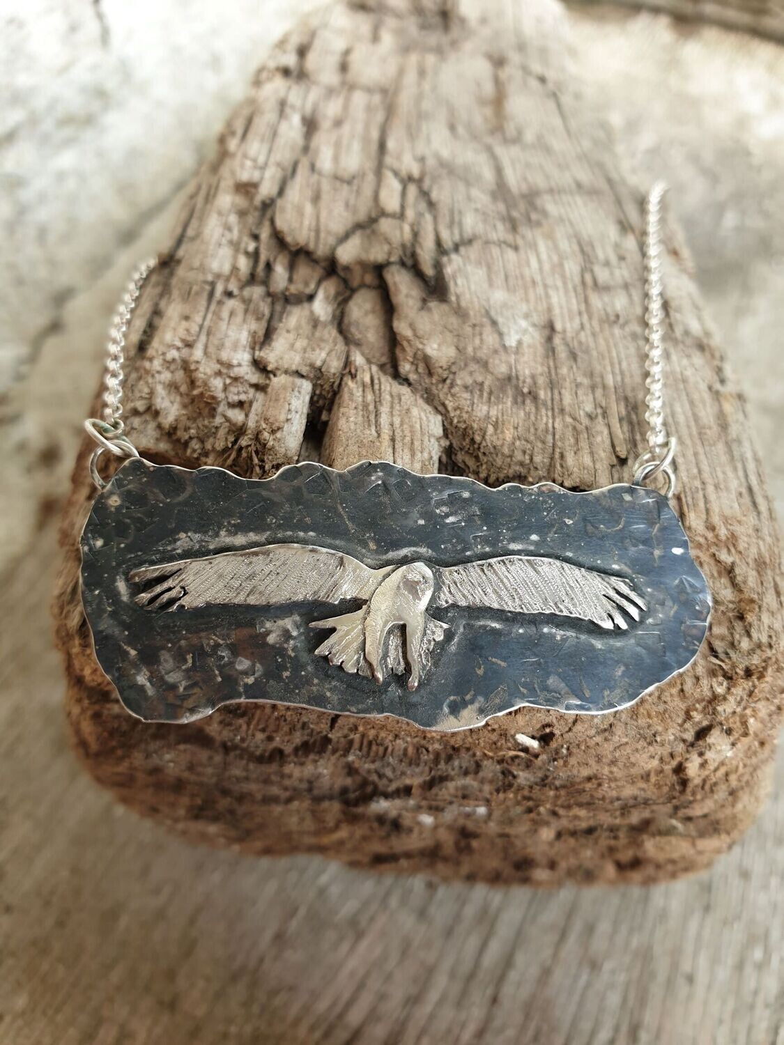 N821 Night Time Hunter pendant