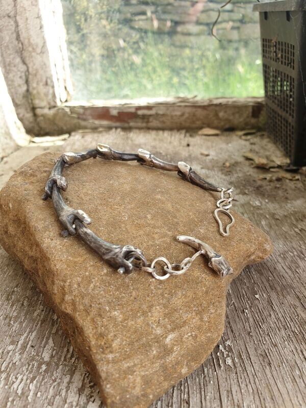 B399 Scratch of Claws bracelet