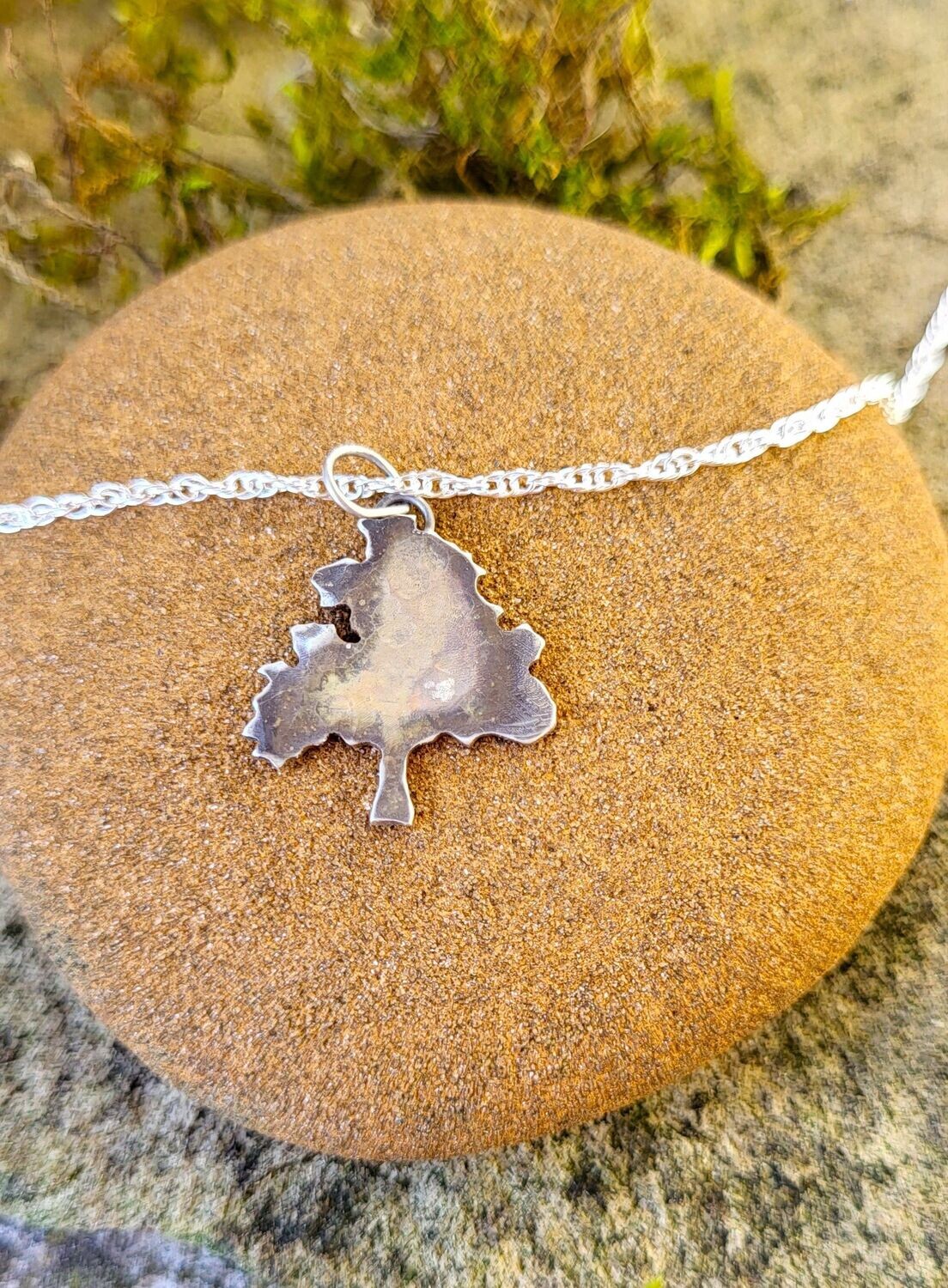 N1478 Oak Tree pendant