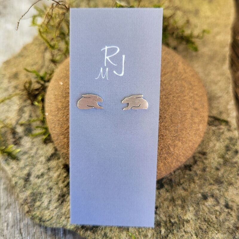 2305 Crouching Hare studs