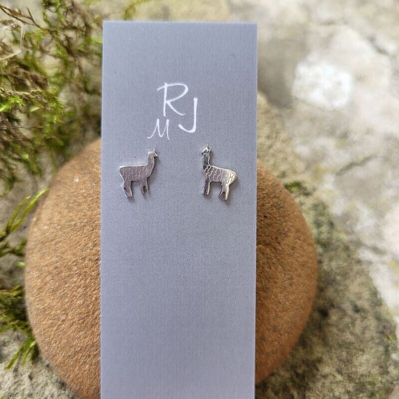 1974 Llama studs