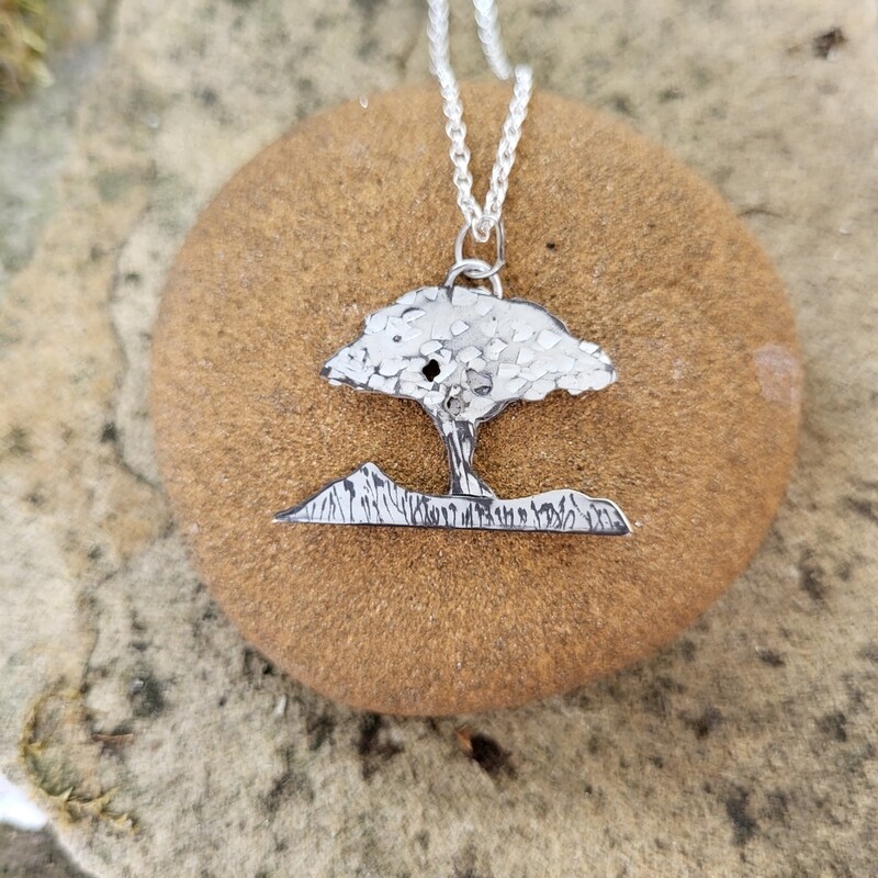N1372 Hawthorn Hedgerow Tree pendant